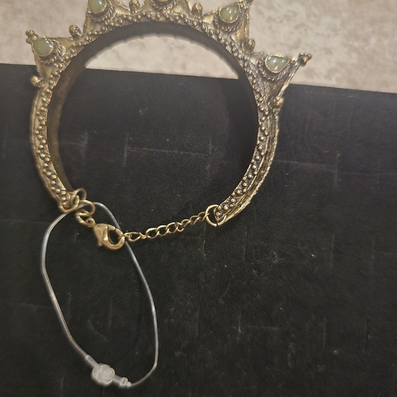 Fashion Bracelets - Picture 5 of 6